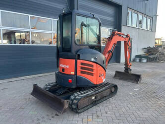 2011-hitachi-zx22u-2-45885811