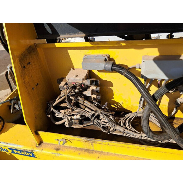 2021 هاركون LEVELLER LB2400/65-45885827