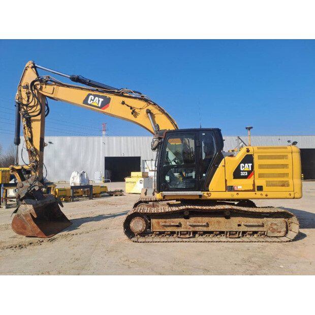 2018 Caterpillar 323-45885855