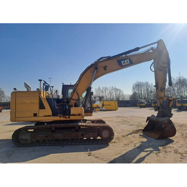 2018 Caterpillar 323-45885859