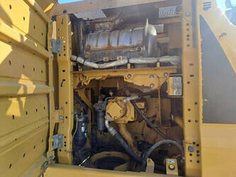 2018-caterpillar-323-1430180-45885879