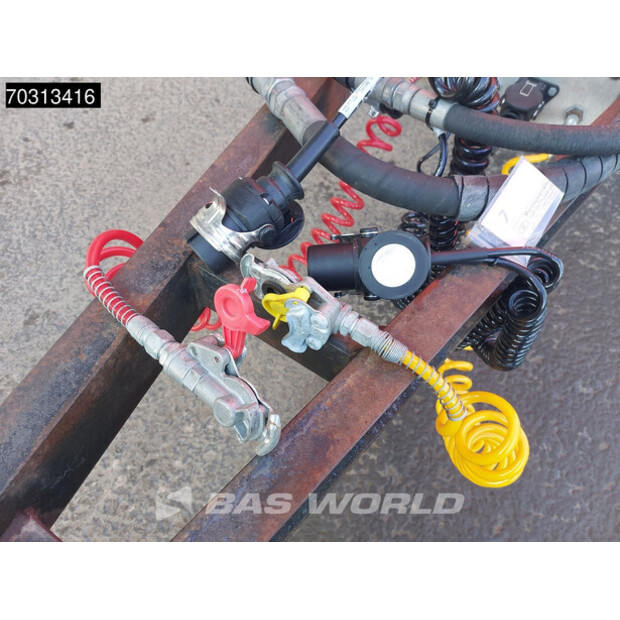 2004 A.L.D AC7090/1-45886719