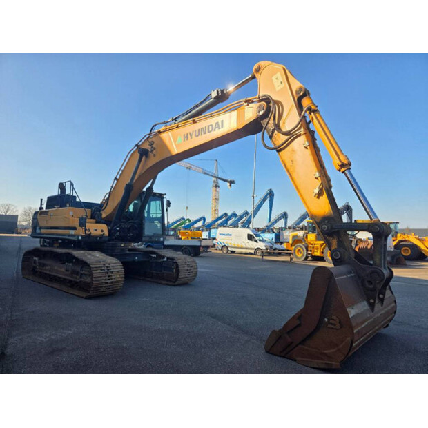 2016 Hyundai HX520L-45887873