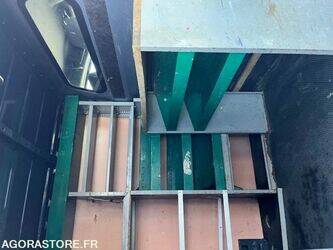 2020-mercedes-benz-sprinter-1430495-45903294