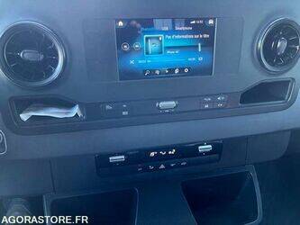 2020-mercedes-benz-sprinter-1430495-45903298