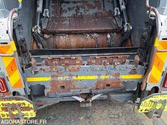 2016-renault-d-wide-1430496-45903308