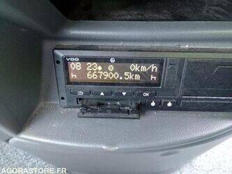 2010-mercedes-benz-tourismo-1430498-45903342