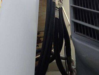 2012-renault-premium-1430507-45903537