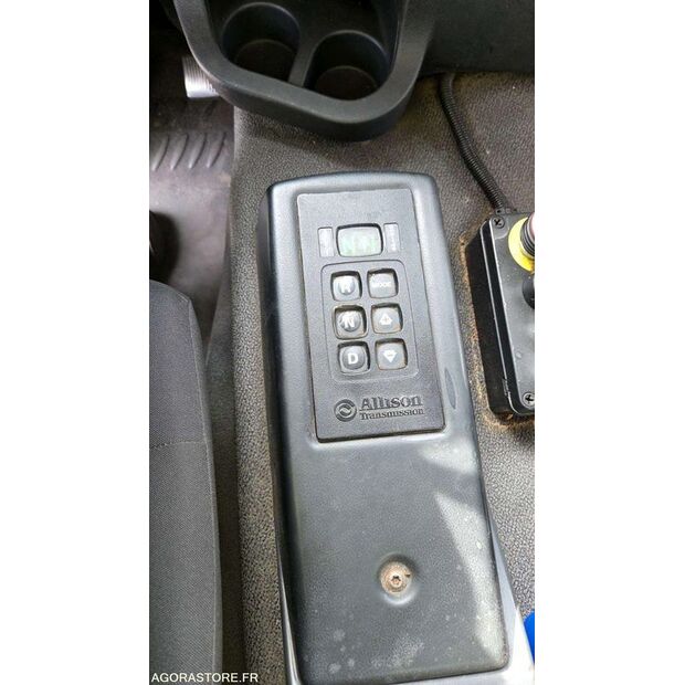 2012 Renault PREMIUM-45903542