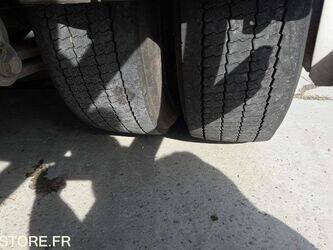 2012-renault-premium-1430507-45903543