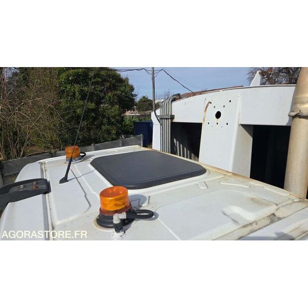 2012 Renault PREMIUM-45903553