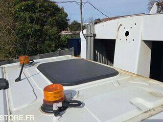 2012-renault-premium-1430507-45903553