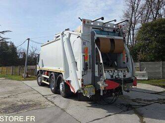 2012-renault-premium-1430507-45903556