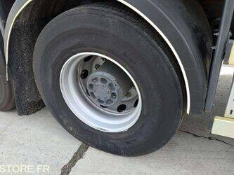 2012-renault-premium-1430507-45903559