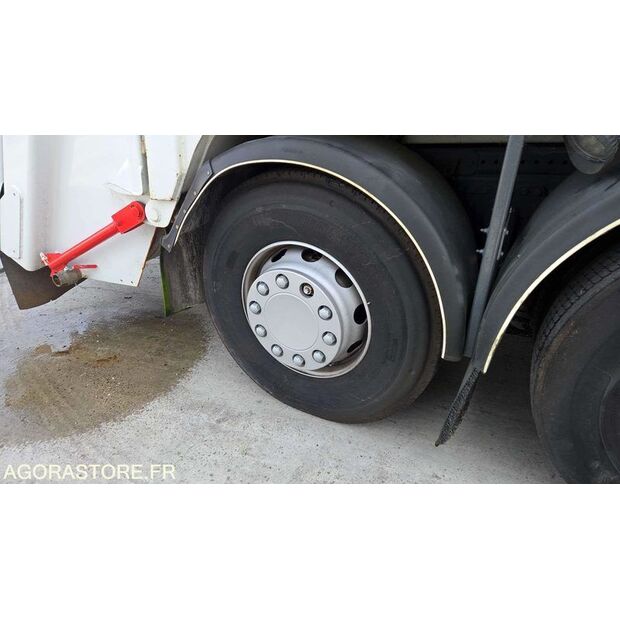 2012 Renault PREMIUM-45903561