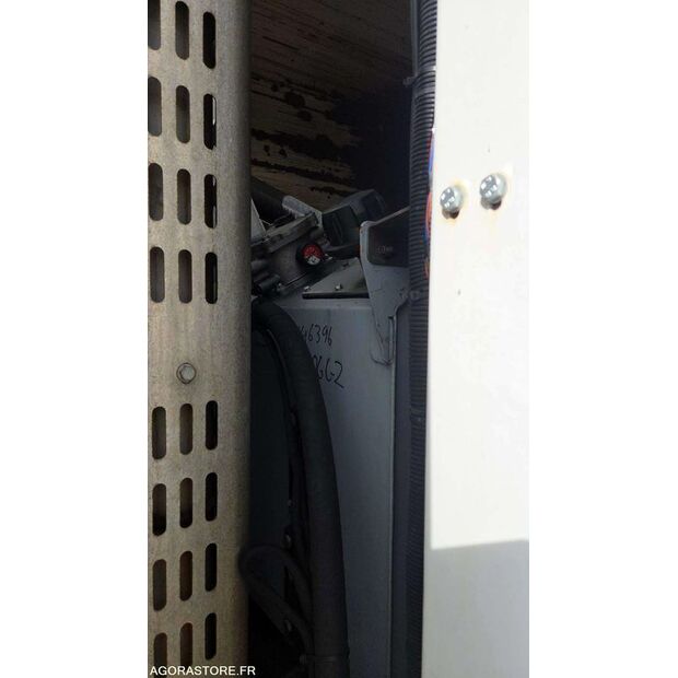 2012 Renault PREMIUM-45903574