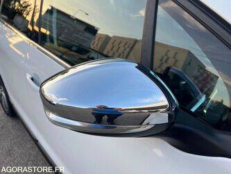 2016-peugeot-2008-1430514-45903670