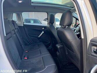 2016-peugeot-2008-1430514-45903674