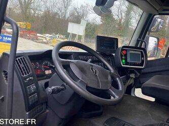 2018-renault-d-wide-1430516-45903737