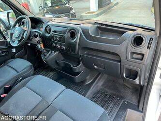 2019-renault-master-1430521-45903790