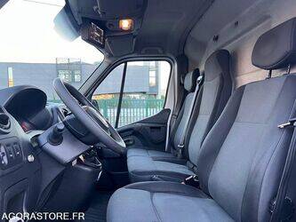 2019-renault-master-1430521-45903796