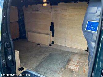 2018-mercedes-benz-vito-1430522-45903814