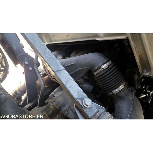 2011 Renault PREMIUM-45903842