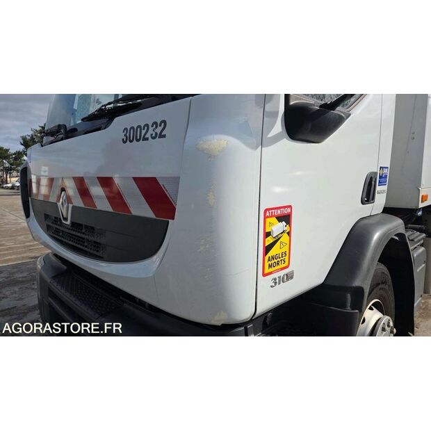 2011 Renault PREMIUM-45903849