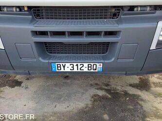 2011-renault-premium-1430524-45903853