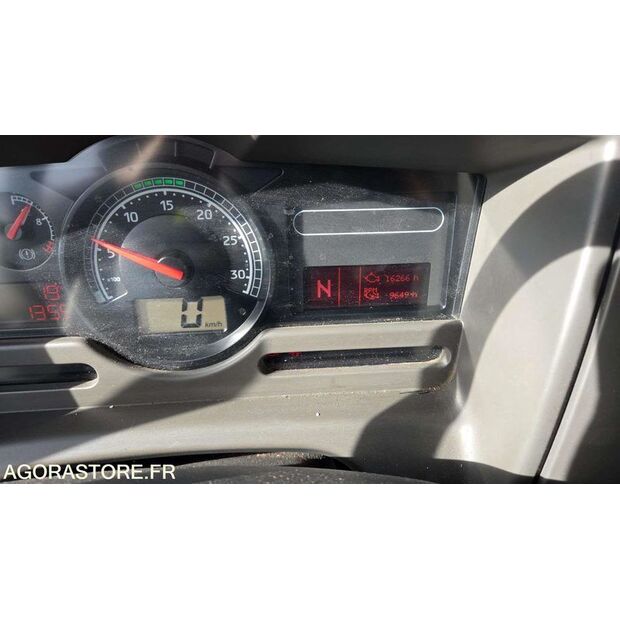 2011 Renault PREMIUM-45903854