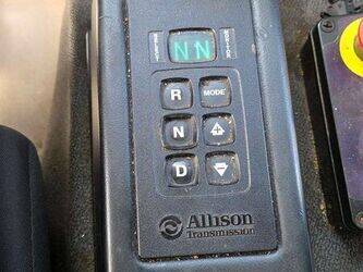 2011-renault-premium-1430524-45903862