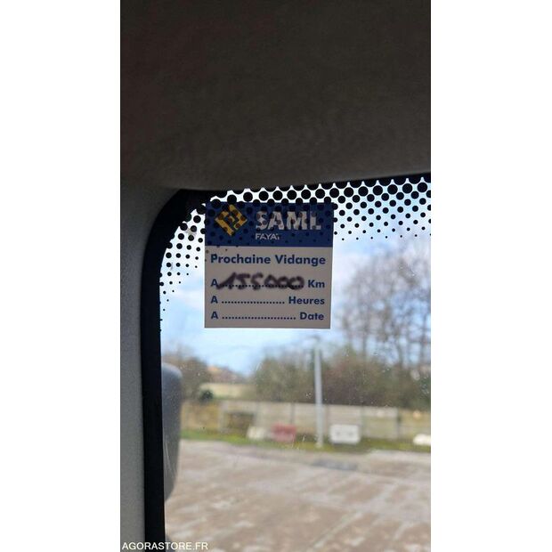 2011 Renault PREMIUM-45903864