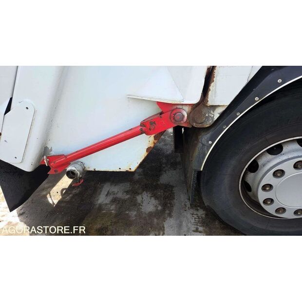 2011 Renault PREMIUM-45903867