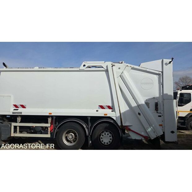 2011 Renault PREMIUM-45903868