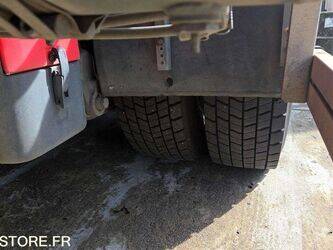 2011-renault-premium-1430524-45903872