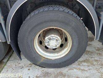 2011-renault-premium-1430524-45903877