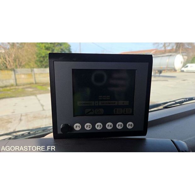 2011 Renault PREMIUM-45903878