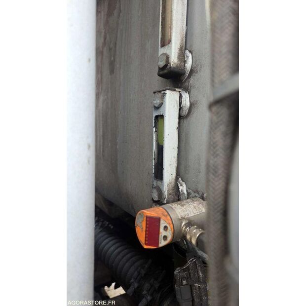 2011 Renault PREMIUM-45903883