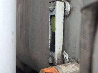 2011-renault-premium-1430524-45903883