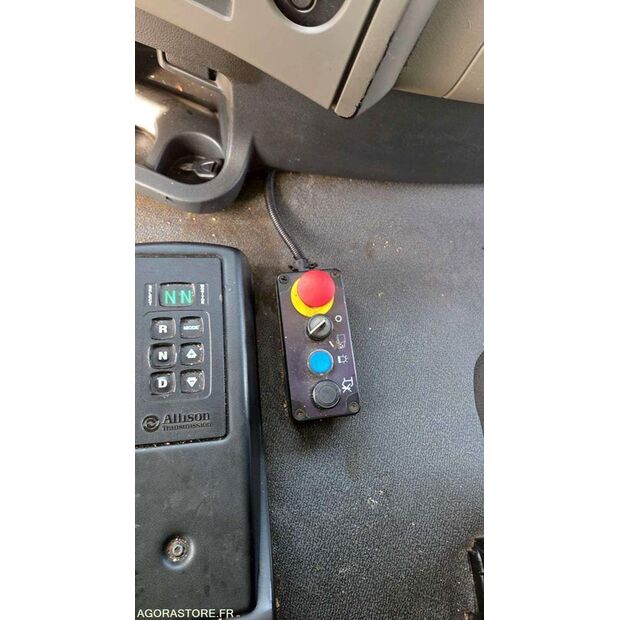 2011 Renault PREMIUM-45903885