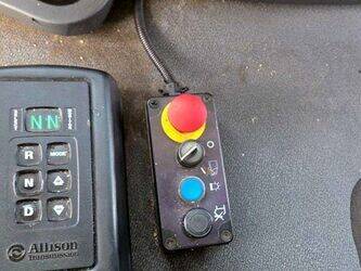 2011-renault-premium-1430524-45903885