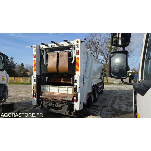 2011 Renault PREMIUM-45903887