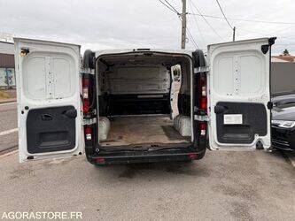 2017-renault-trafic-1430525-45903901