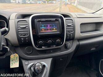 2017-renault-trafic-1430525-45903905