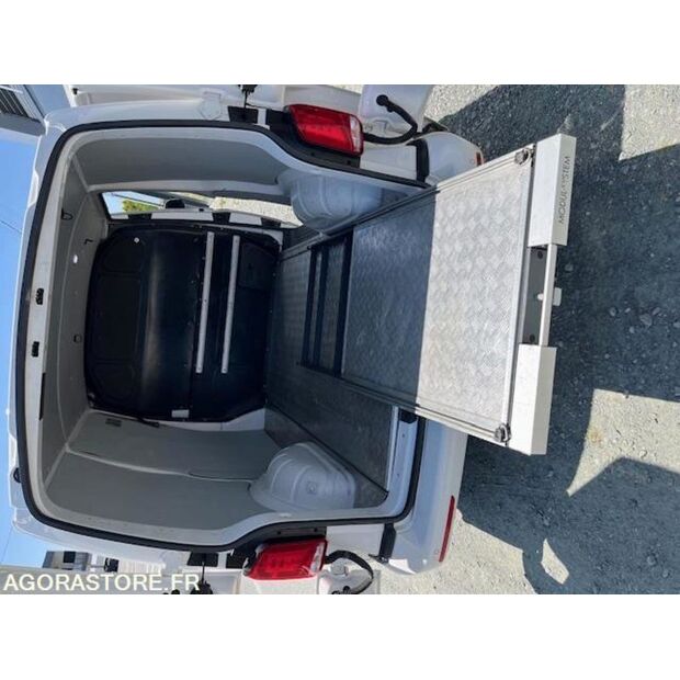 2022 Volkswagen Transporter 2.0 TDI-45903964