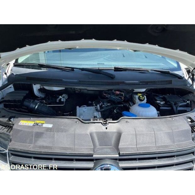 2022 Volkswagen Transporter 2.0 TDI-45903975