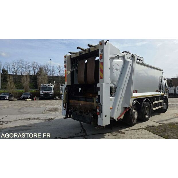 2011 Renault PREMIUM-45904016
