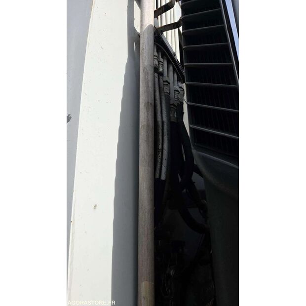 2011 Renault PREMIUM-45904026