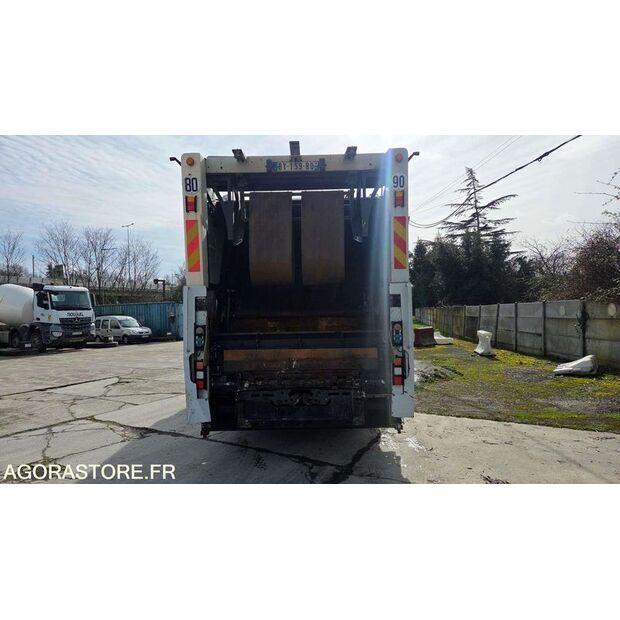 2011 Renault PREMIUM-45904036