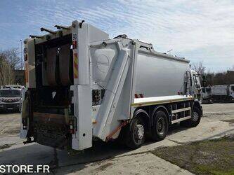 2011-renault-premium-1430531-45904038